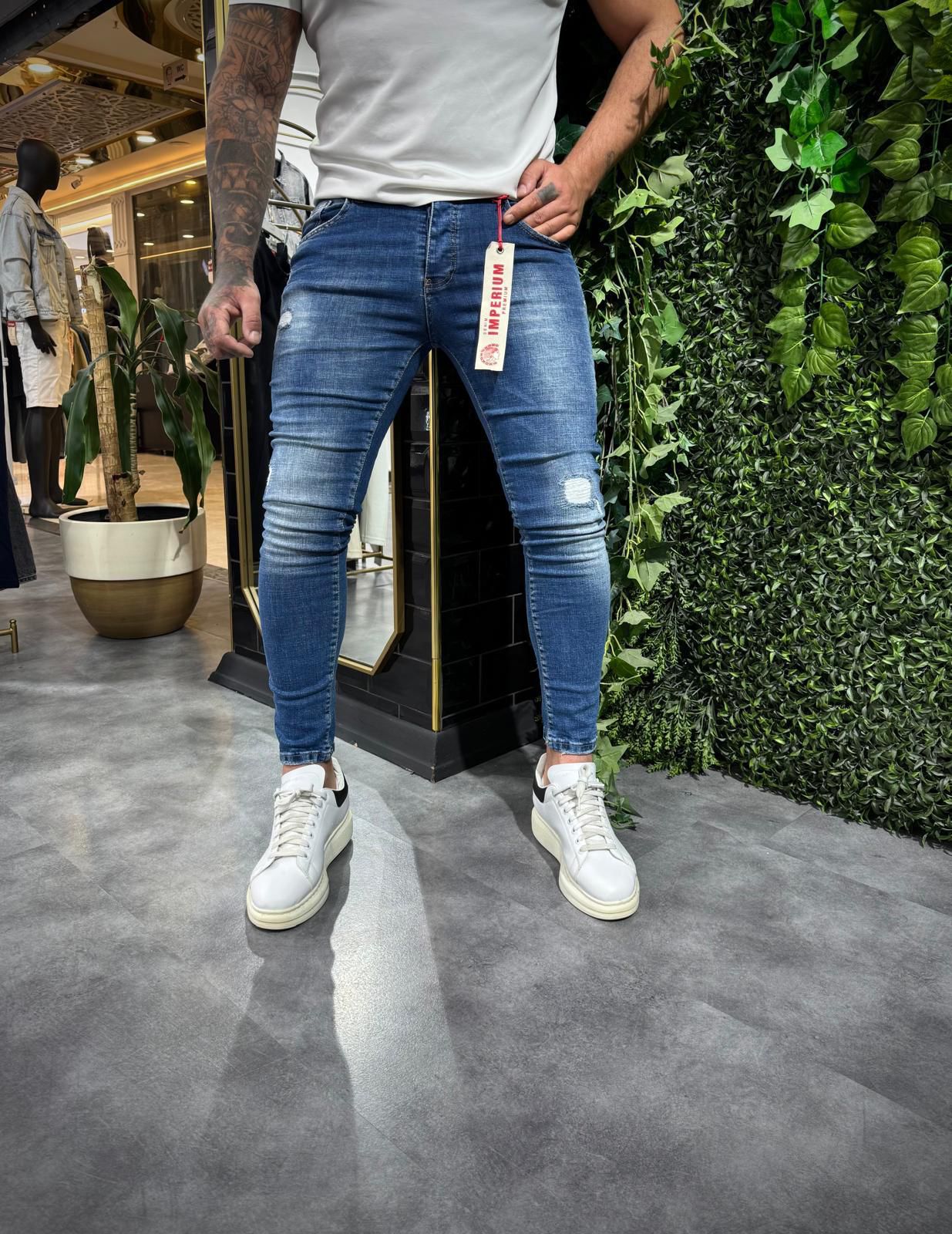 Donker blauw jeans