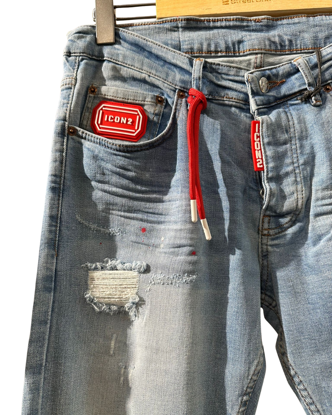 jeans rood